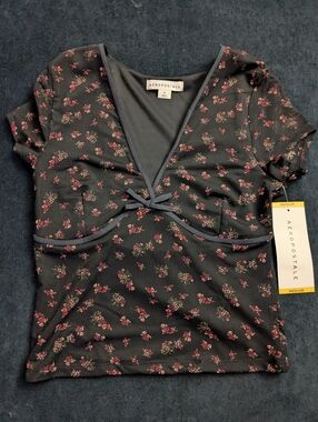 NWT! Aeropostale Black Baby Doll Crop Top w/ Flowers